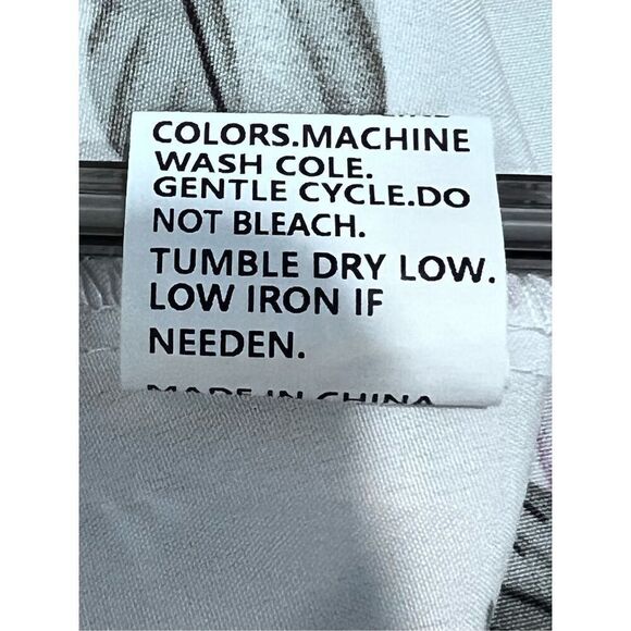 Emory Rose Pleated Tank Top Size XL Sleeveless Blouse Floral  Asymmetrical Light - Picture 13 of 14